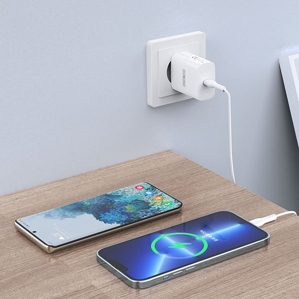 Chargeur T3 20W PD Charge Rapide pour Iphone/Ipad/Tablette/Autres